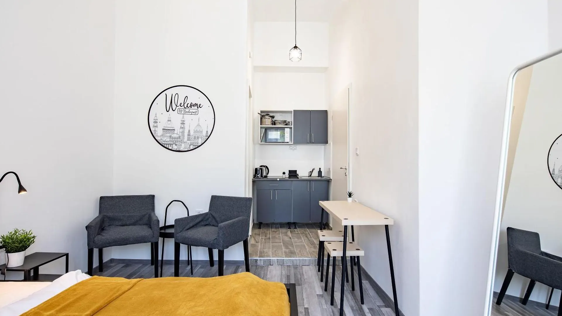 Ultra Central Mini Studio Budapest 0*,  Hungary